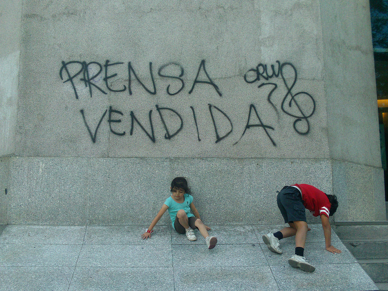 Fotografía: "Prensa Vendida I" por Crudx Punk @ Flickr