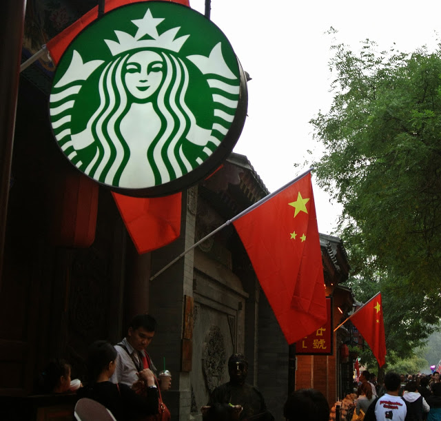 Pese a que China no tiene una amplia cultura cafetalera, Starbucks ha logrado posicionarse y tiene mil locales en el país.
